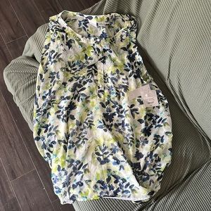 Floral dressy tank, NWT